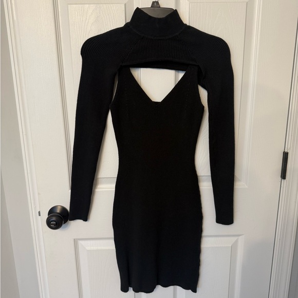 Abercrombie & Fitch Mini Sweater Dress + Mockneck Shrug Set - Picture 2 of 10